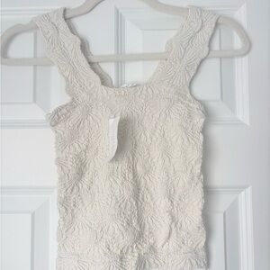 Altar’d State Blaire Seamless Floral Cami - With Tags - Gardenia